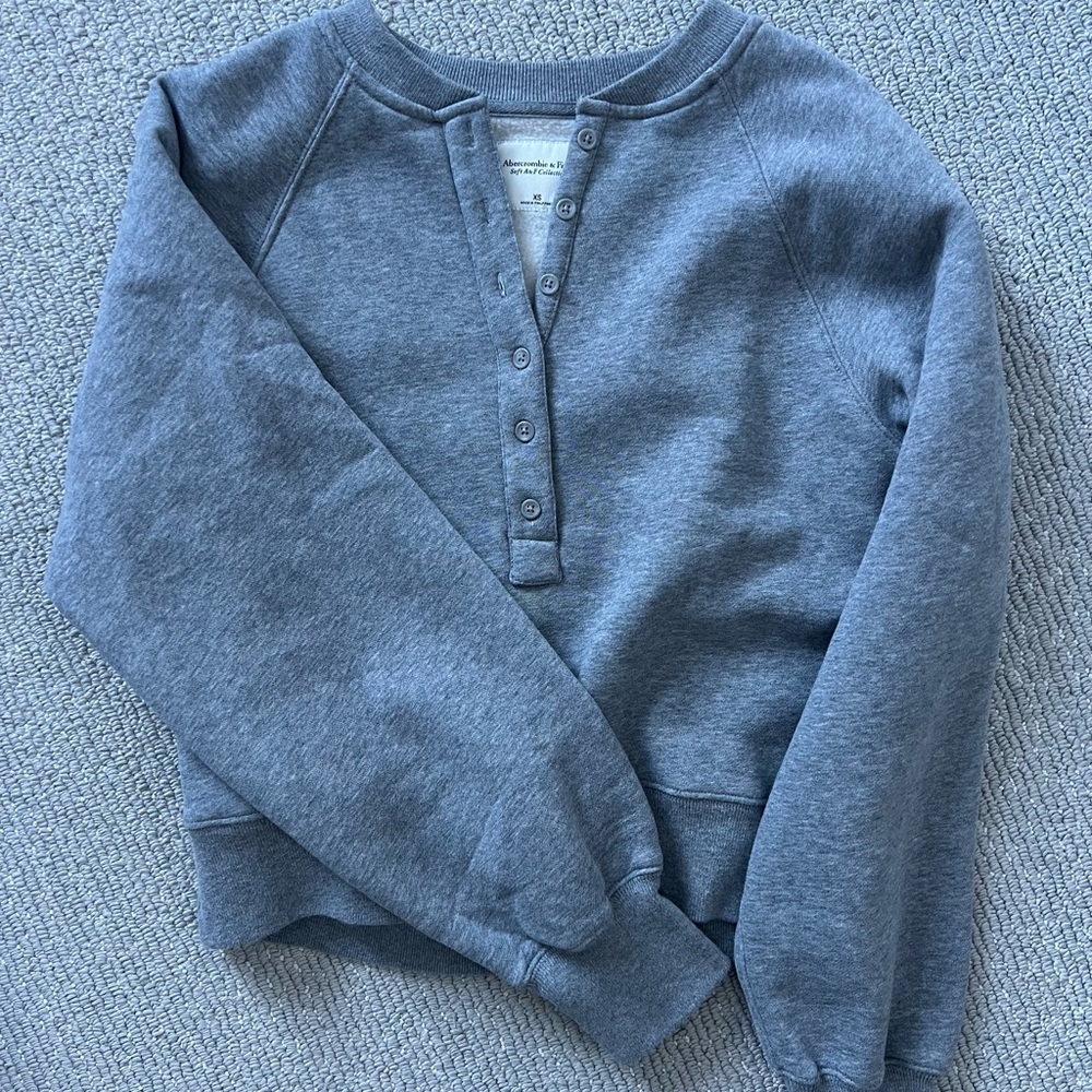 Abercrombie sweater
